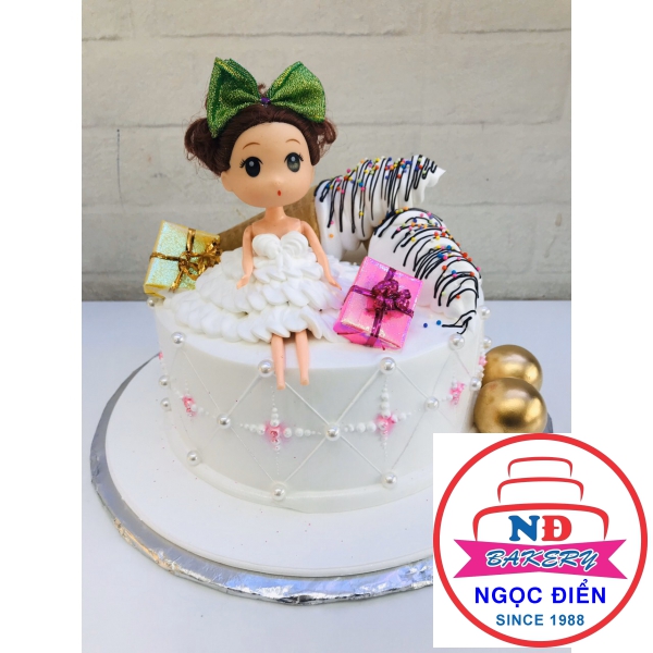 Bánh Búp Bê Tuyết